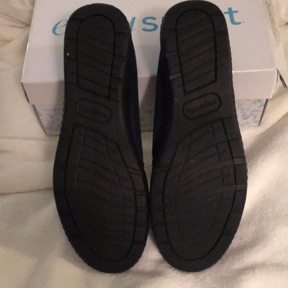 NWOT navy suede Easy Spirits. Style Promises - Picture 2 of 3